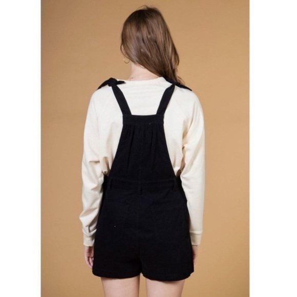 Very J boutique corduroy black romper - Picture 3 of 3